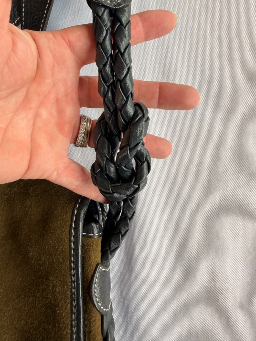 Vintage Lladro Dark Green Suede Purse with Braided Black Leather Detail - Picture 11 of 16